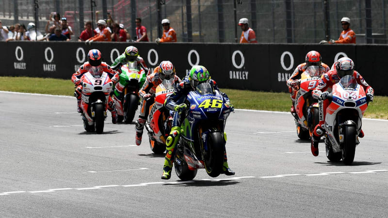 Holeshot Khusus Yamaha M1 2020, Bikin Motor Yamaha Melejit Saat Start! 5 MotoGP Start Valentino Rossi