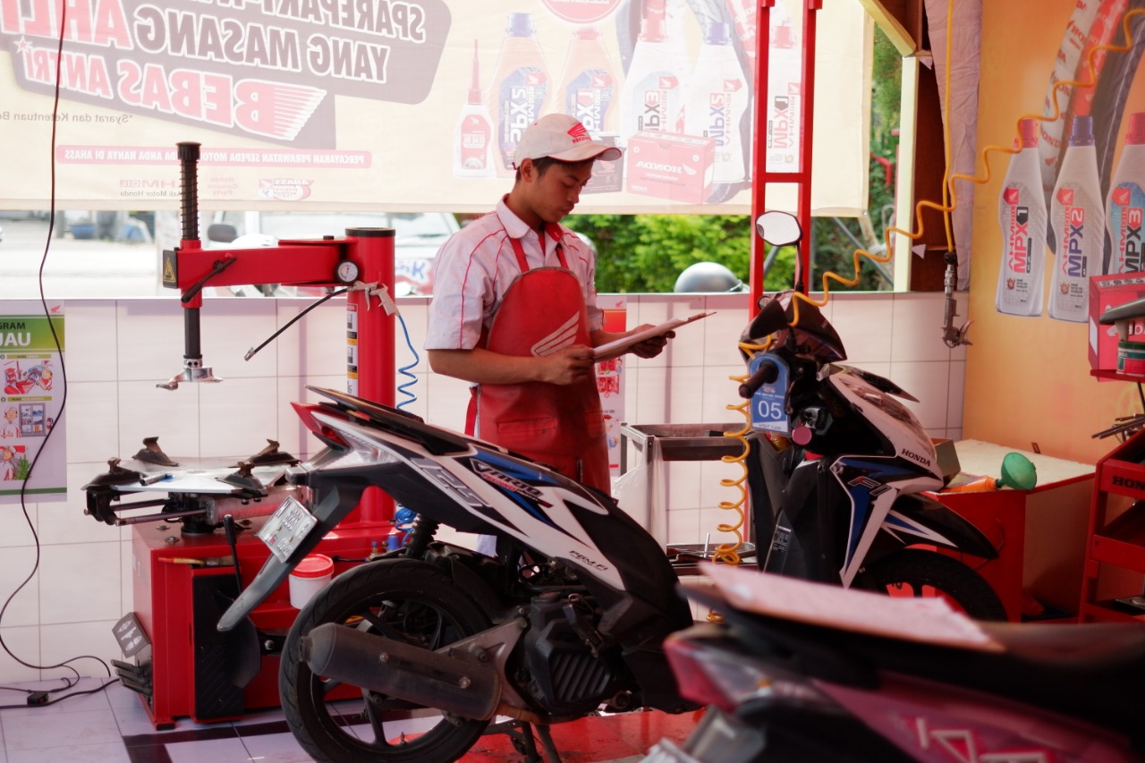 320 AHASS Siap Layani Ganti Spare Part Asli Bebas Antri 1 238382a0 967a 47f7 b53d 4a578e8339fa