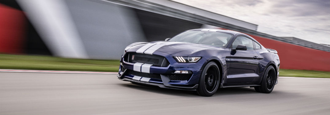 2019 Ford Mustang Shelby GT350 New Style Features o
