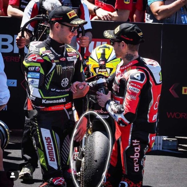 Foto Ban Belakang Ducati Alvaro Bautista yang Hancur Tapi Bisa Juara 1