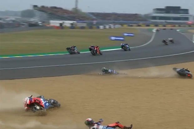 Maverick Vinales 2 Kali DNF Ditabrak Murid VR46