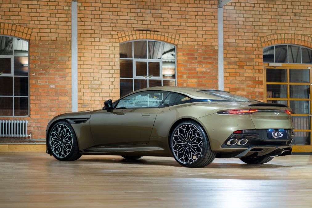 Indonesia Kebagian Satu Unit Mobil Aston Martin 'James Bond' 1 aston martin dbs superleggera 6