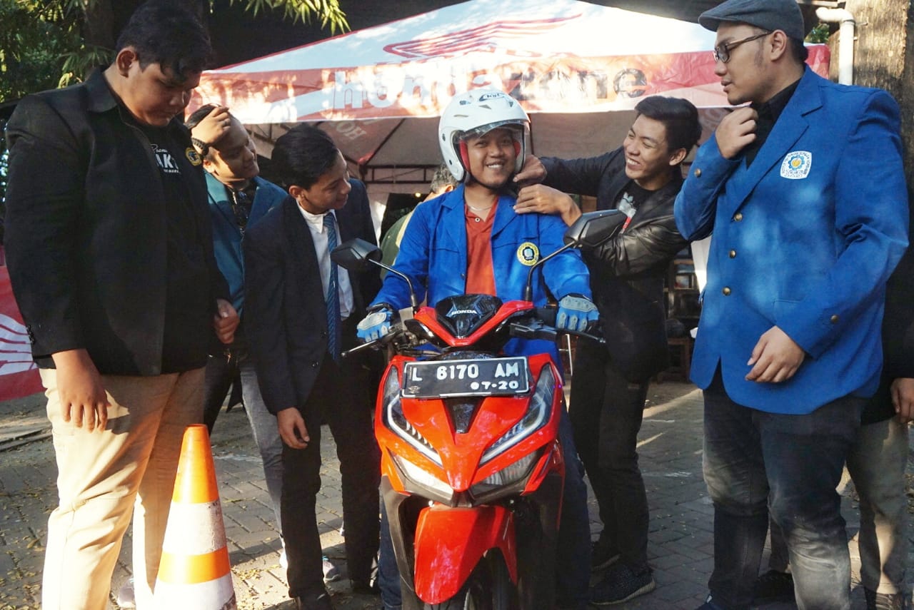 20984282 b350 4a20 a23b 53b9e0230d31