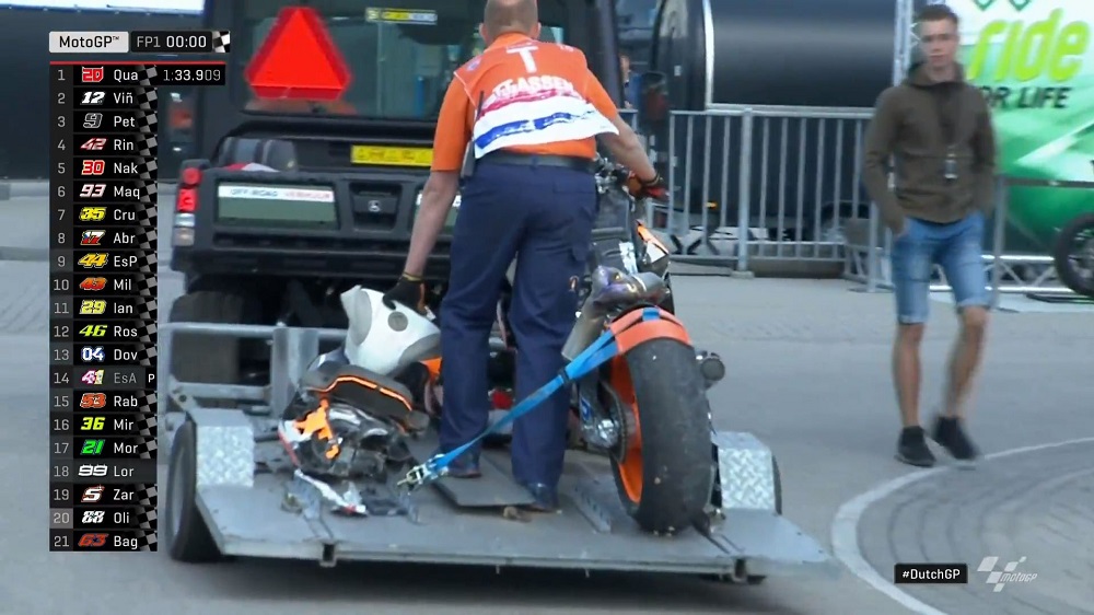 Foto foto Motor Honda RC213V yang Hancur di GP Assen