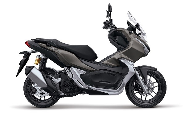Penjualan Sepeda Motor di Jepang Kok Malah Menguat? 1 Honda ADV 150