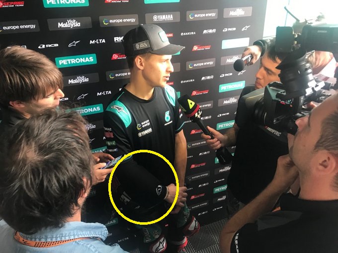 Detik-detik Quartararo Dihambat Morbidelli di FP2 GP Jerman dan Tangannya yang Bengkak ! 5 Lengan Fabio Quartararo Bengkak