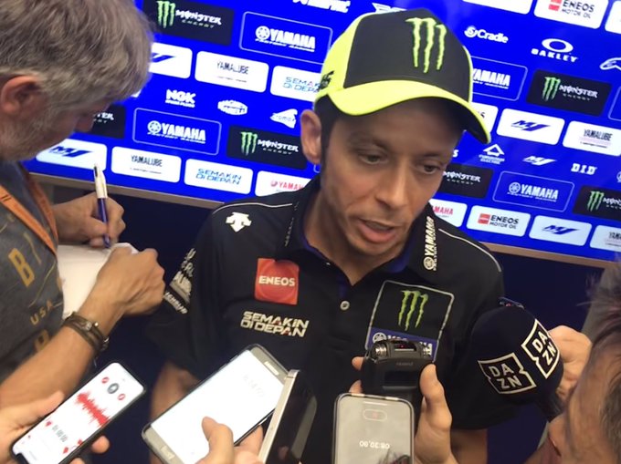 Pembalap atau Motor Yamaha yang Salah? Ini Pengakuan Jujur Valentino Rossi ! 4 Valentino Rossi meminta Maaf