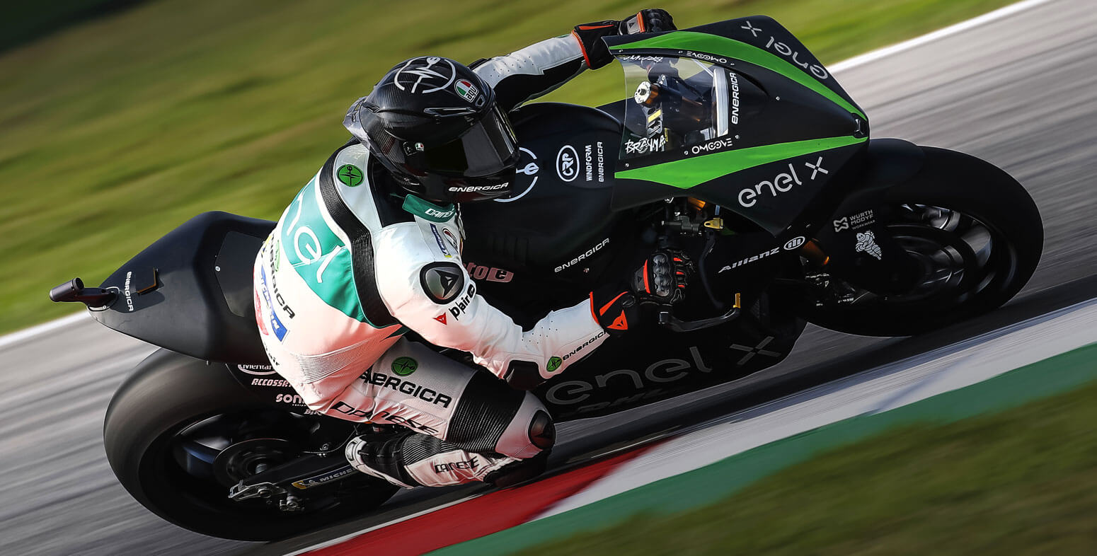 Dari Benda 'Kotak Ajaib' Ini Bisa Keluarkan 160 Tenaga Kuda dan Berlari Hingga 270 Km/jam ! 3 motoe Energica 1