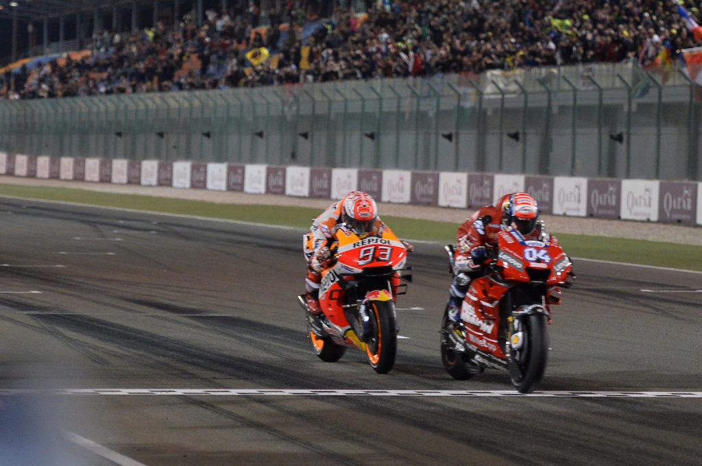 Skenario Dovizioso Menunda Pesta Gelar Dunia Marquez di GP Thailand ! 2 GP Qatar 2019 di Losail Andrea Dovizioso Ducati 0023 detik di depan Marc Marquez Honda