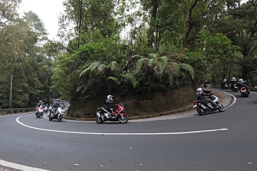Honda ADV150 2