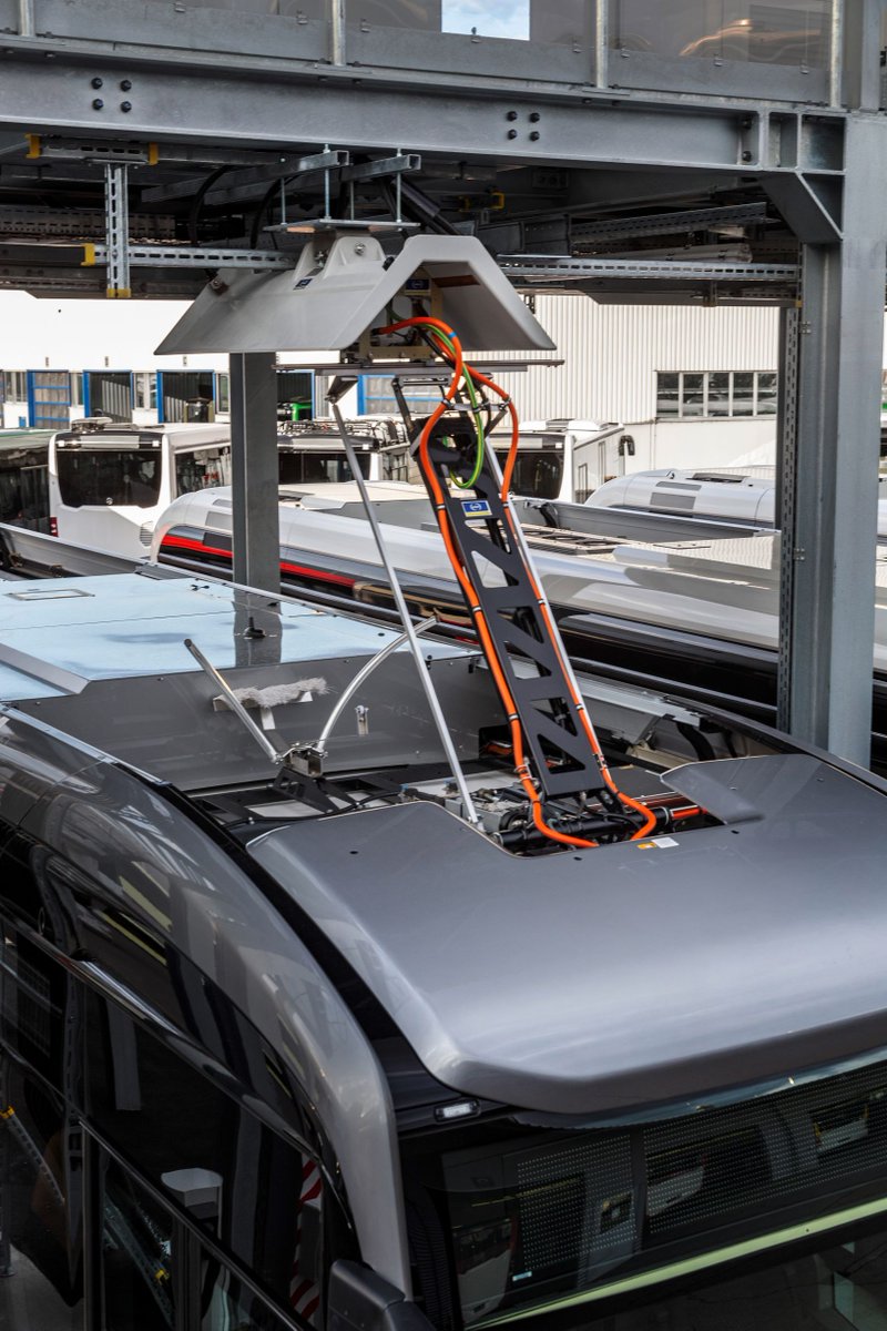 Mercedes Benz eCitaro Bus Listrik 2