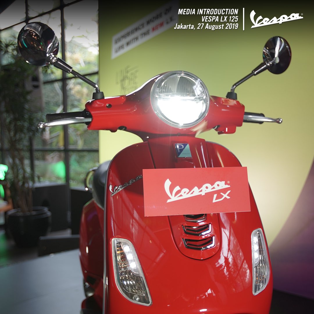 Piaggio Indonesia Rilis New Vespa LX 125 i-get : Spesifikasi Pilihan Warna dan Harga 4 New Vespa LX 125 i get 3