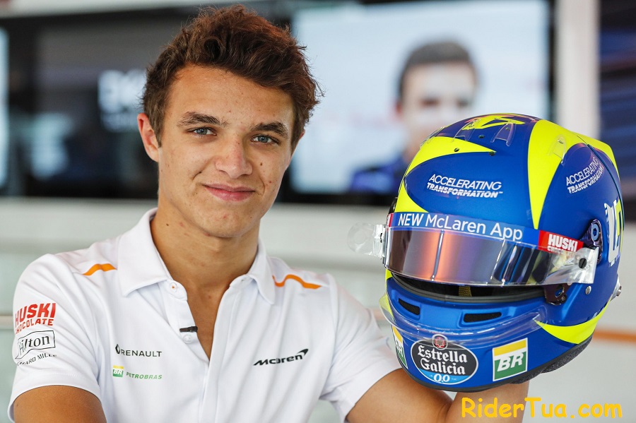 Pembalap Ini Nekat Meniru Gaya Superstar MotoGP Valentino Rossi ? 7 Lando Norris Helmet Rossi 4