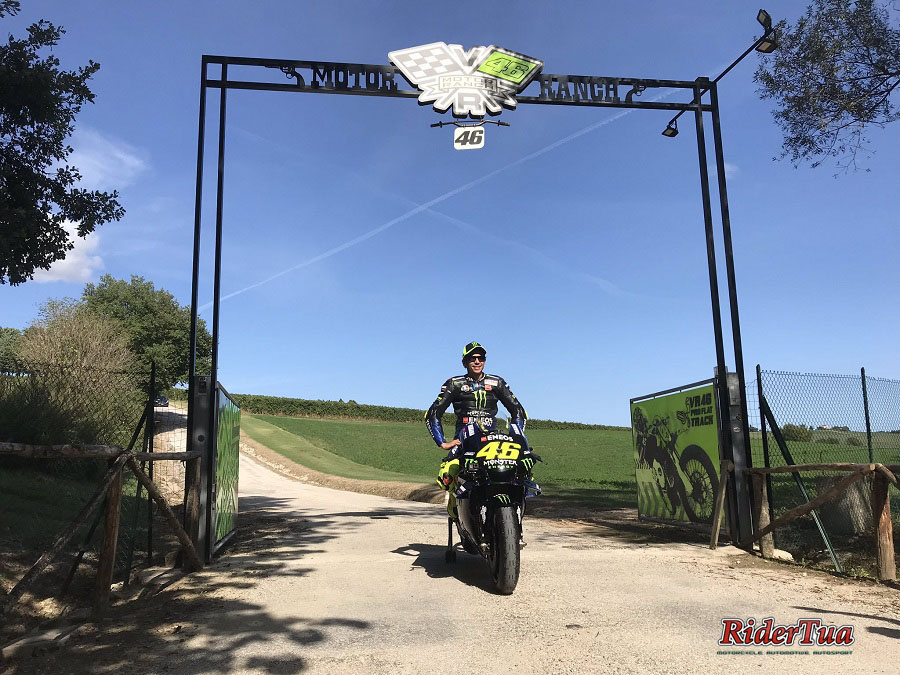 Valentino Rossi Berangkat dari Rumah ke Sirkuit