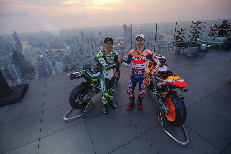 Crutchlow Setuju dengan Lorenzo, Tapi Dia Tetap Setia dengan Honda ! 3 Cructhlow Lorenzo Bangkok motogp