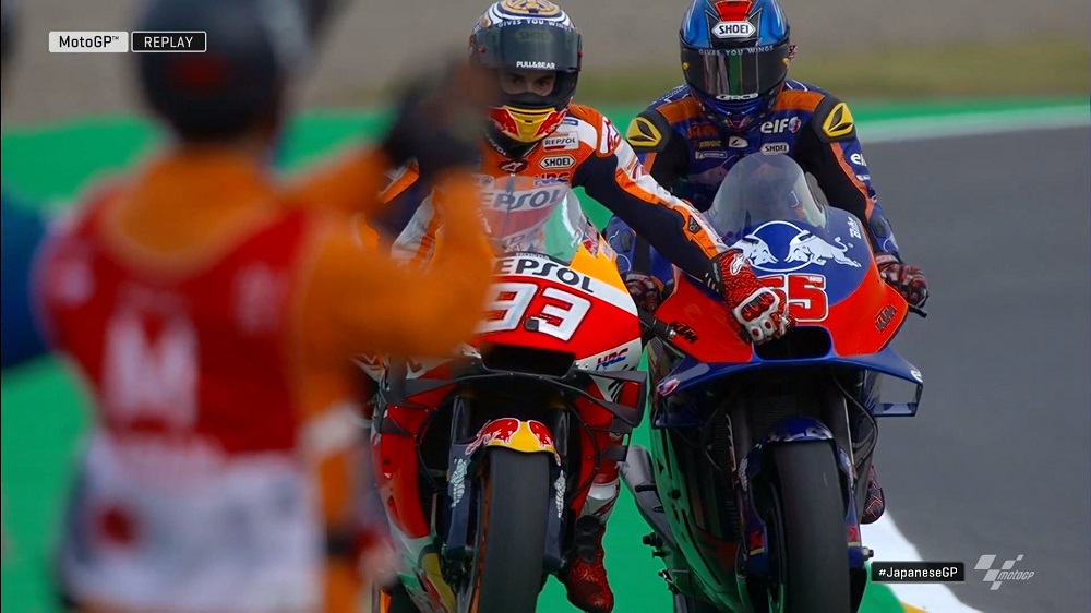 Motor Marquez Kehabisan Bensin Di MotoGP Jepang? 3 Motor Marquez kehabisan bensin 3