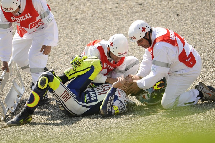 5 Gelar Dunia Terbuang yang Mungkin Disesali Valentino Rossi ! 3 Valentino Rossi crash Mugello 2010