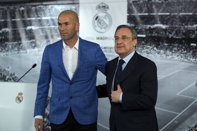 Lagi-Lagi, Zidane dan Perez Beda Pendapat Soal Transfer Pemain 1 zinedine zidane dan florentino perez