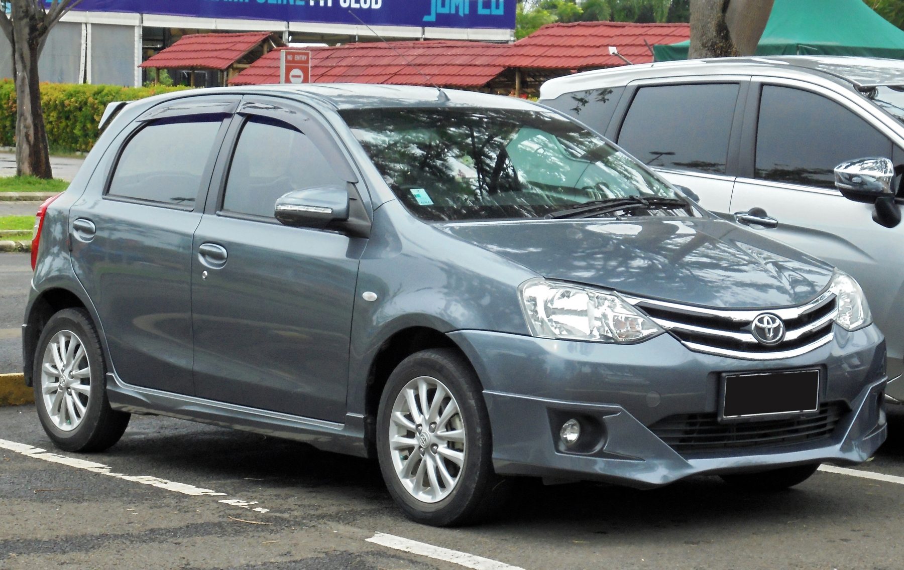 2014 Toyota Etios Valco 1.2 G hatchback NGK10R 01 25 2019 South Tangerang e1575068688442