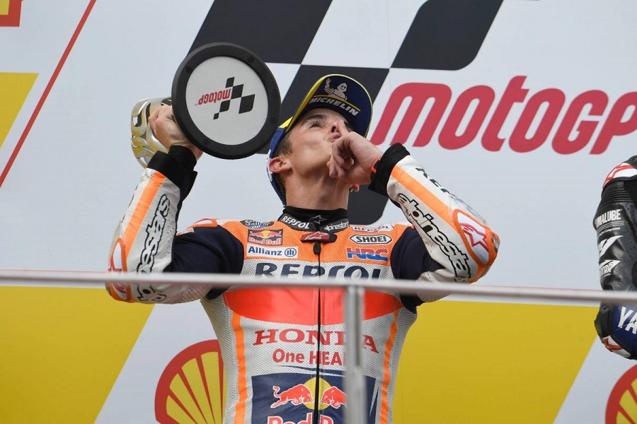 Podium Penghormatan Marquez untuk Afridza Munandar: 'Saya Mengenalnya' ! 1 Marc Marquez 3