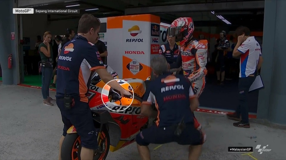 Inikah Penyebabnya: Lambat di FP2 Marquez Jajal Rem Baru di Setang Kiri ? 3 Marc Marquez Rem Tangan 1