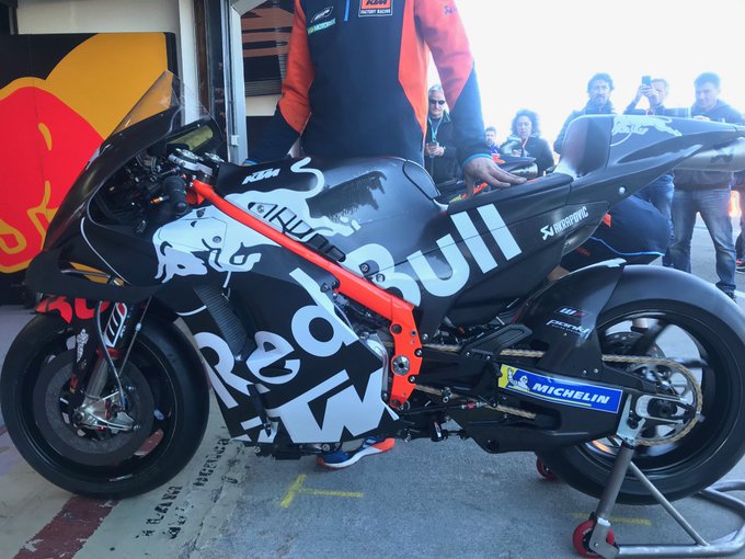 Tes Shakedown Sepang: Pedrosa Menguji Sasis Hybrid KTM, Nakasuga Fokus Top Speed Yamaha M1 3 Sasis KTM RC16 2020 1
