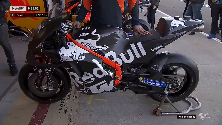 Zarco Menyesal Lihat Foto Ini? Ini Evolusi Sasis Baru KTM 2020 Lebih Kotak, Lebih Lincah? 3 Sasis KTM RC16 2020 3