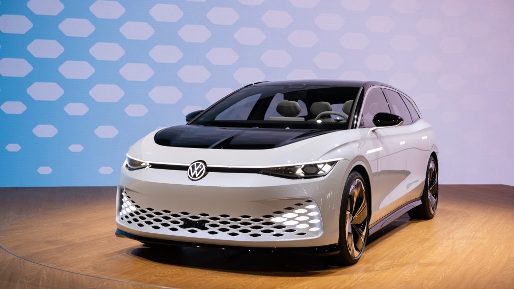 Mobil Listrik Volkswagen Siap Tantang Mustang Mach-E 2 volkswagen id space vizzion