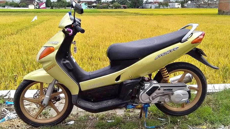 Motor Ini Menjadi Awal Yamaha Masuk Segmen Skutik 3 yamaha nouvo lele