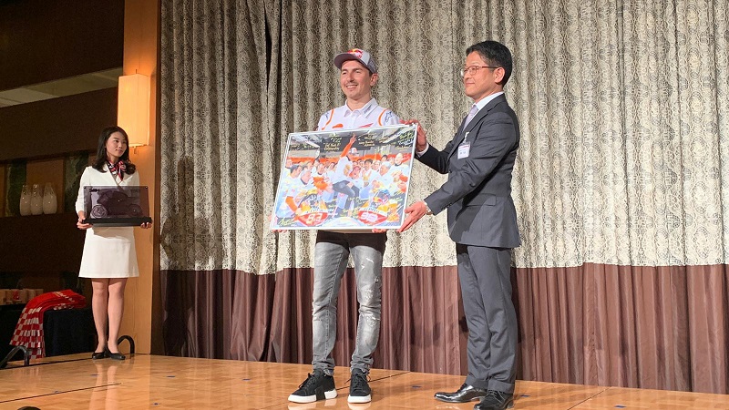 Dari Bali 'X-Fuera' Bertolak ke Jepang dan Total Pensiun di Jerez? 1 Jorge Lorenzo Honda Thanks Day Nomura san