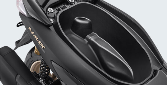 Pilihan Warna, Harga dan Spesifikasi Lengkap All New Yamaha NMax 155 2020 17 MULTIFUNCTION BIG LUGGAGE