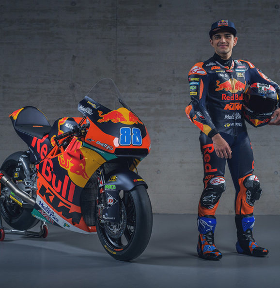 Alasan KTM Pilih Iker Lecuona: Jika Rekrut Jorge Martin, Tim 'Aki Ajo' Akan Hancur! 3 Moto2 88 Jorge Martin Red Bull KTM Ajo