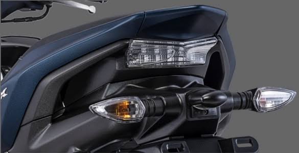 Yamaha Aerox tampak belakang back
