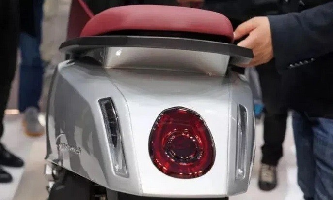 ARICC Gernma 110 L Skutik Made In China yang Mirip Honda Scoopy 3 ariic gernma 110 belakang