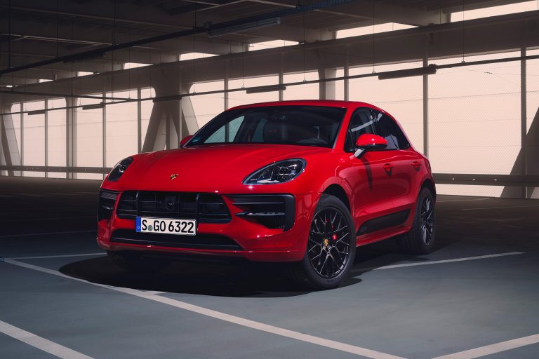 Porsche Tambahkan Varian Baru untuk Macan