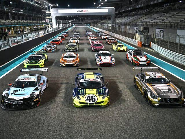Ronnie Kessel: Buka Pintu Lebar Jika Rossi Hengkang dari MotoGP dan Geber Ferrari GT3 3 valentino rossi Ferrari 488 GT3