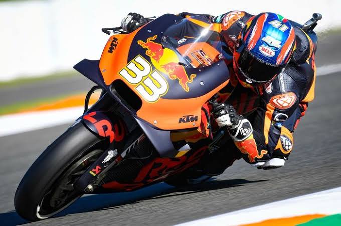 Brad Binder Akan Terapkan Gaya Balap Lebih Agresif Lagi 1 Brad Binder MotoGP