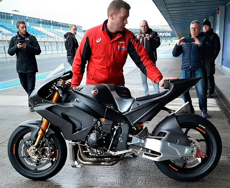Video Raungan Mesin Honda CBR1000RR-R SP, Pesaing Nyata Ducati Panigale V4-R 1 Honda CBR1000RR R Pesaing Nyata Ducati Panigale V4 R