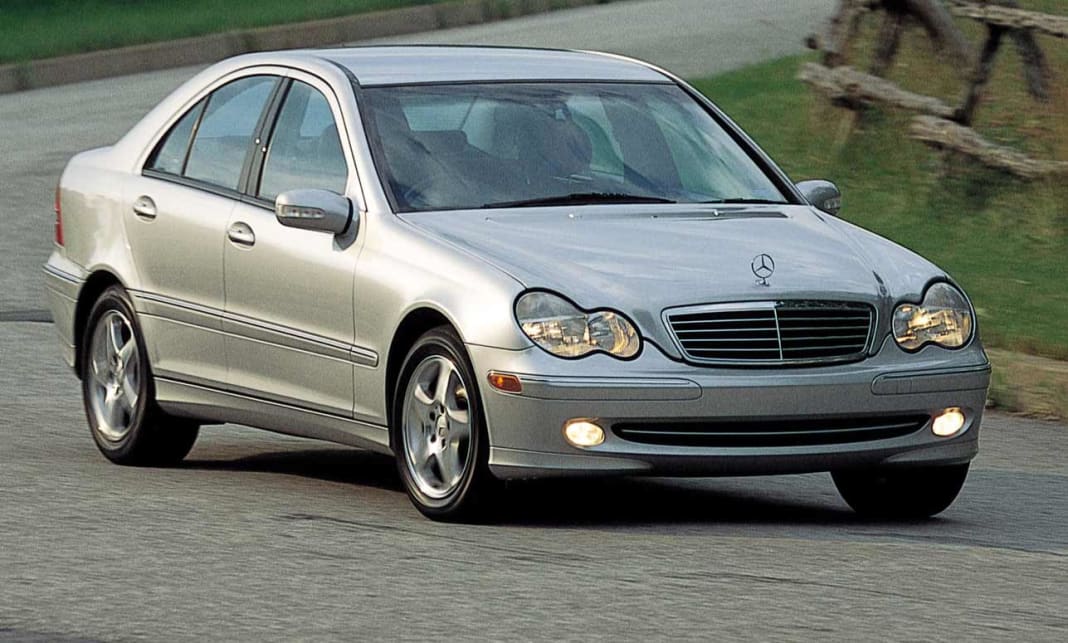 Mercedes-Benz Umumkan Recall Gara-gara Sunroof 'Terbang' ! 3 Mercedes Benz C Class 2001