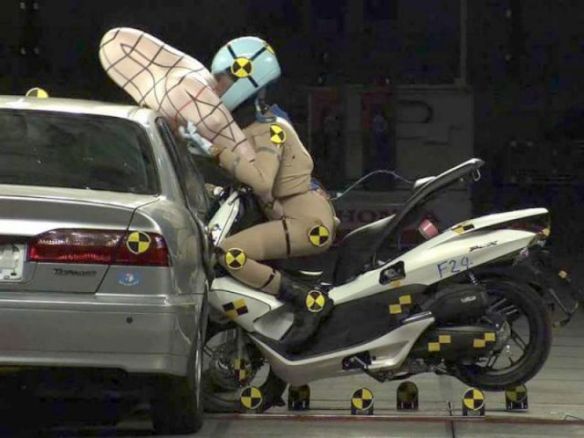 honda pcx airbag tabrak