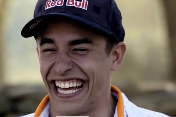 Marquez: Apa Tak ada Pembalap yang Ingin Jadi Juara Dunia? 1 Marc marquez Tertawa