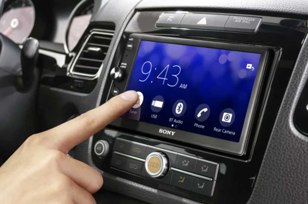 Fitur Layar Touchscreen Mobil 'Lebih Berbahaya' dari Alkohol ? 3 head unit touchscreen 1