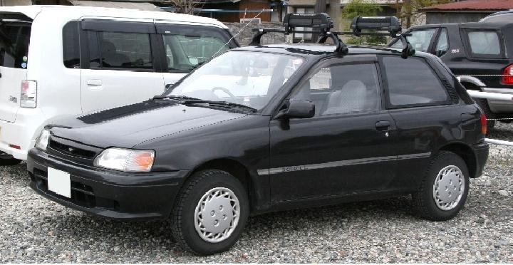 Sejarah Toyota Starlet yang Kini Hampir Terlupakan 2 toyota starlet 1