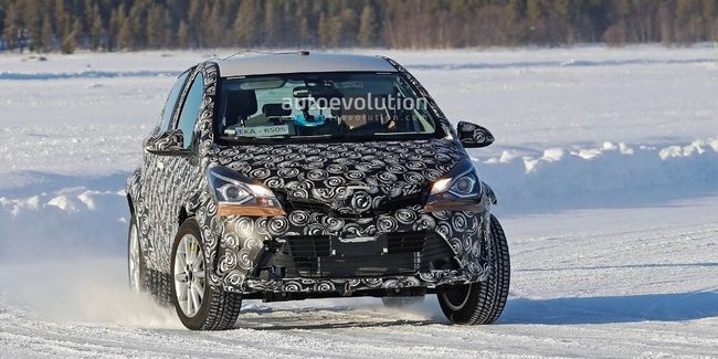 Toyota 'Yaris SUV' Ketahuan Sedang Diuji Jalan ! 2 toyota yaris suv 1