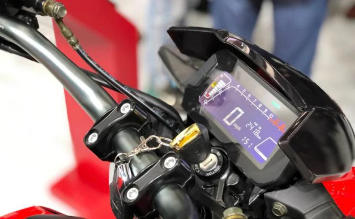Hero AE47 spidometer