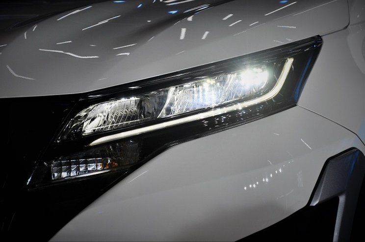 Fitur Auto Headlamp Mobil Wajib Disediakan di Jepang ! 3 Toyota Rush LED Headlight Malaysia Launch
