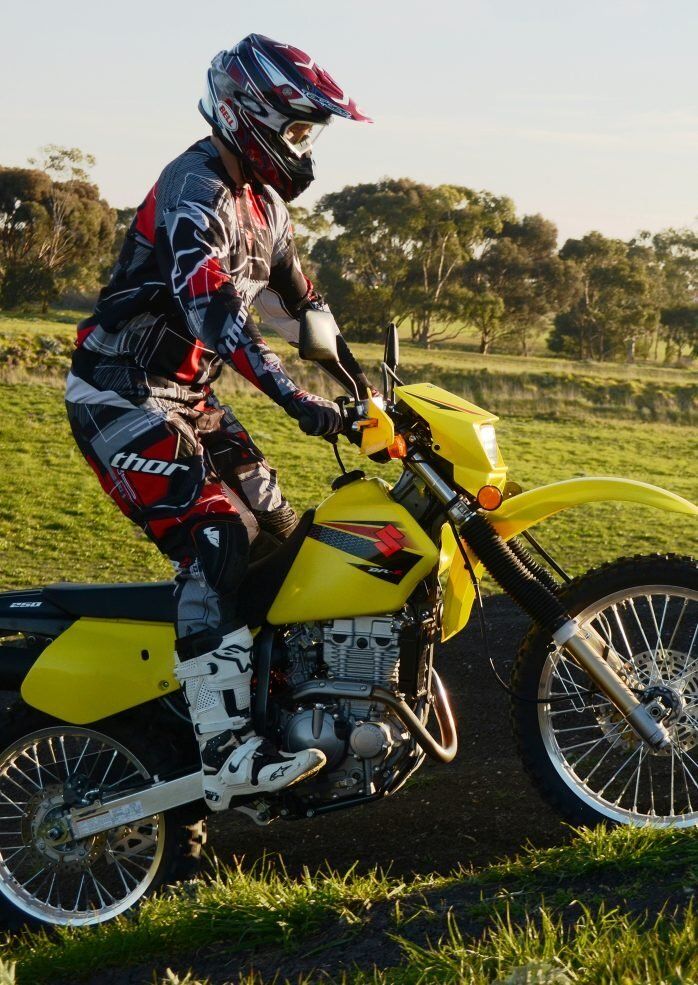 Trail Suzuki DR Z250 Ride Away