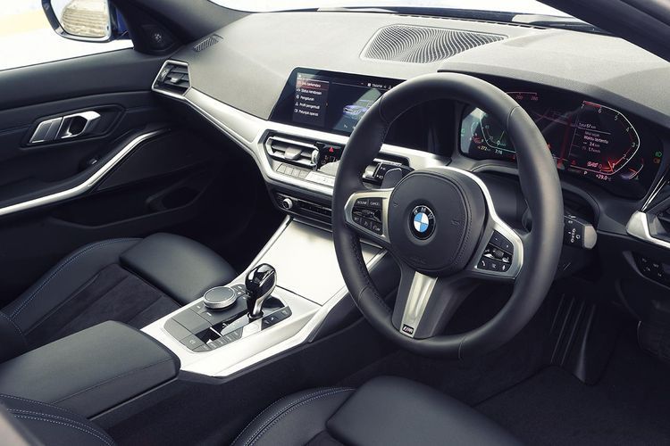 BMW Bawa Model 320i Touring M Sport ke Indonesia 3 bmw 320i touring m sport interior
