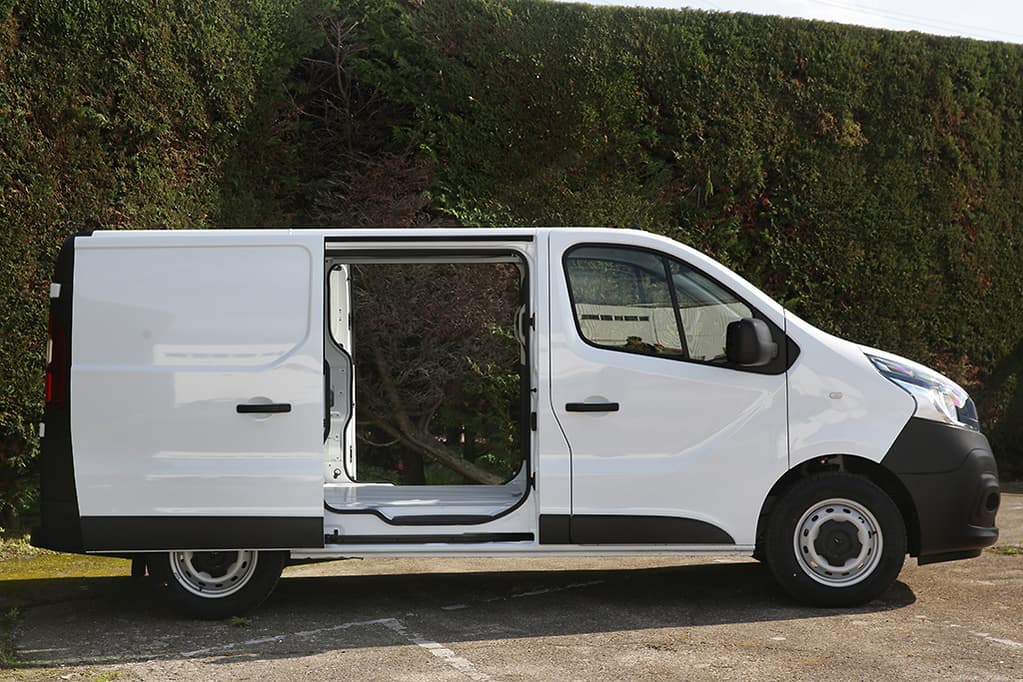 mitsubishi express 2020 profile ercl