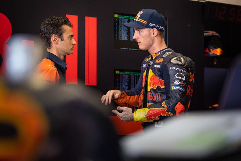 Asikk, Dani Pedrosa Mungkin Akan Balapan Lagi! 1 Dani Pedrosa- Pol Espargaro